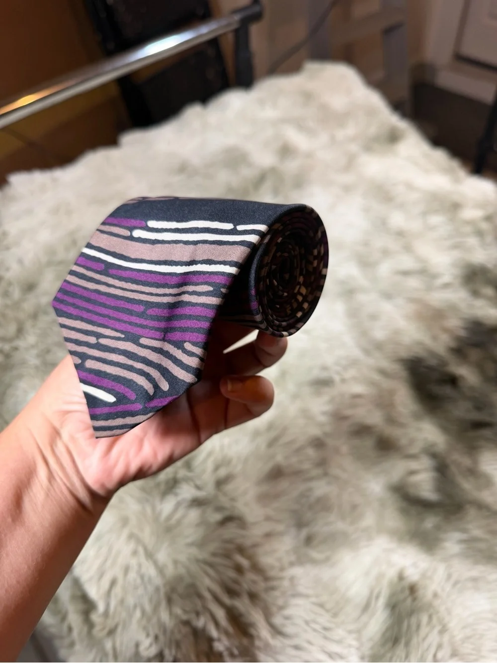 Giovanni Sciarpa Men's Patterned Purple and Black Striped Tie